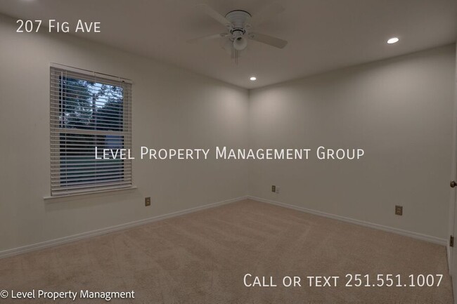 Building Photo - 207 Fig Ave