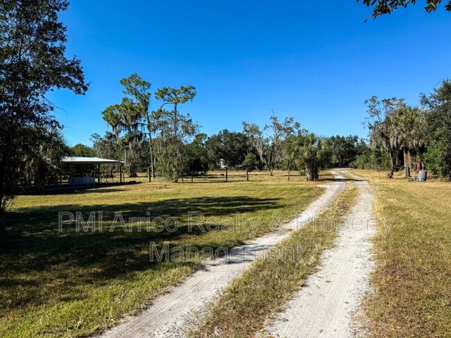 Building Photo - 13670 Highland Rd