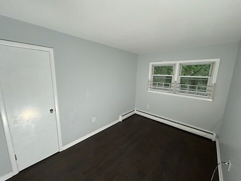 Bedroom 2 with closet - 30 Park St