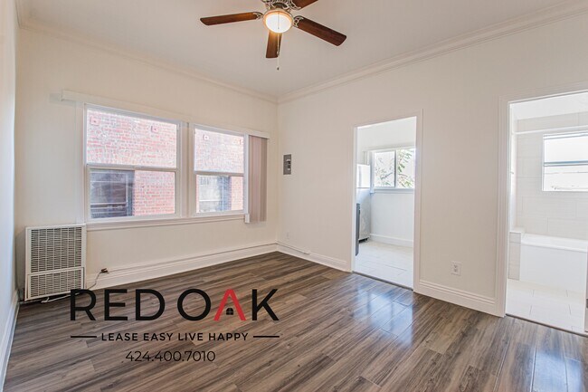 Building Photo - 2743 San Marino St