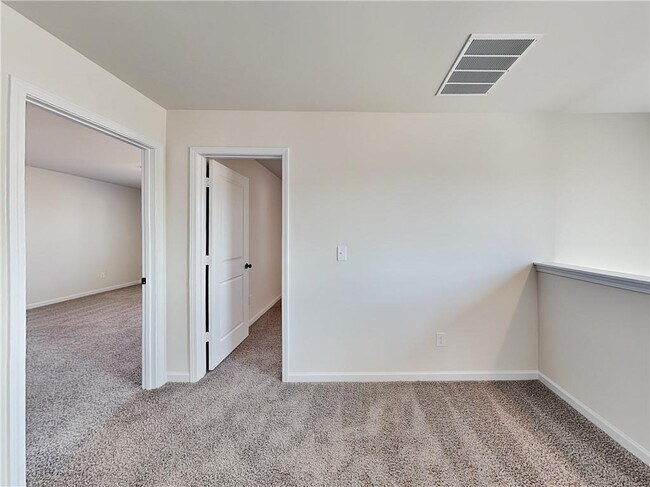 Building Photo - 700 Plant Rd