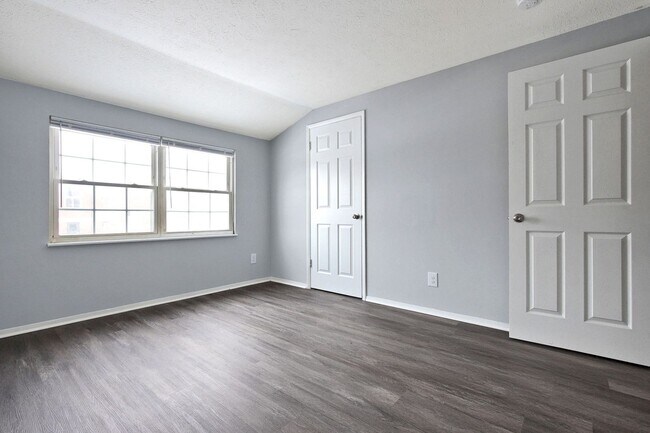 Building Photo - 3751-3753 Briggs Rd