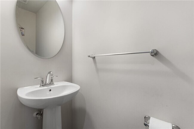 Building Photo - 5103 Spruce Rd