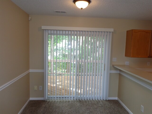 Building Photo - 7901 Maple Valley Pl