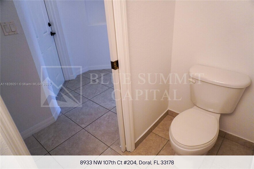 Building Photo - 8933 NW 107th Ct