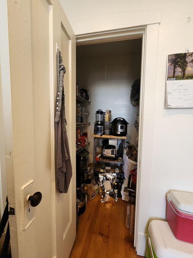Building Photo - Spacious Updated 2 bed/1 bath in North Park