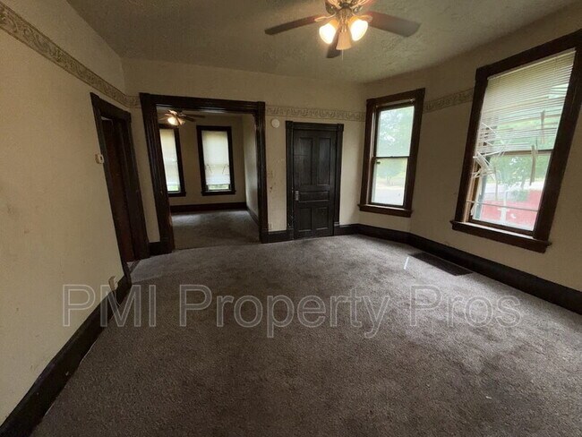 Building Photo - 2441 Dr. William Finlayson St