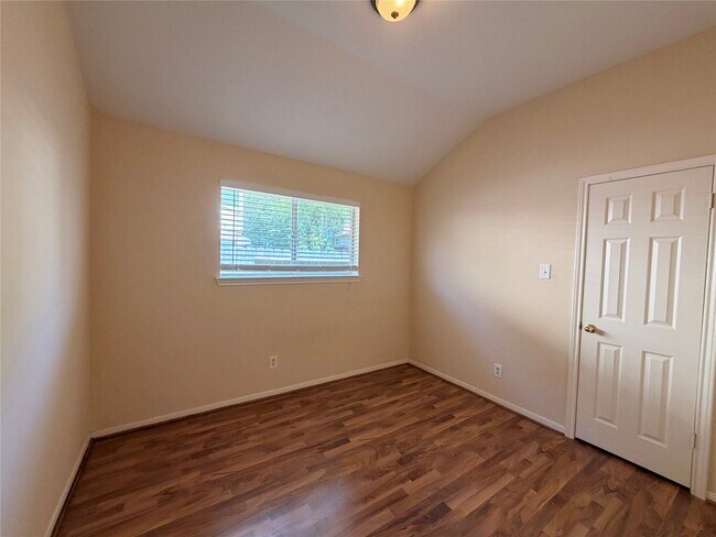 Building Photo - 6518 Smoke Tree Ln