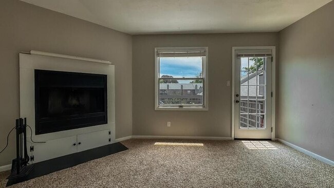 Building Photo - 7440 Hampton Blvd, E