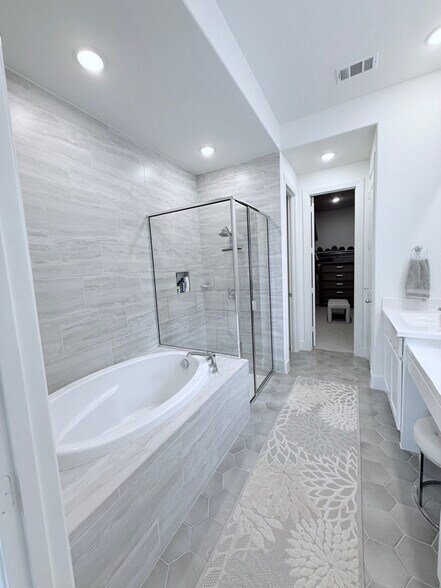 Building Photo - 1712 Homestead Way