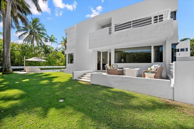 Building Photo - 1600 N Ocean Blvd