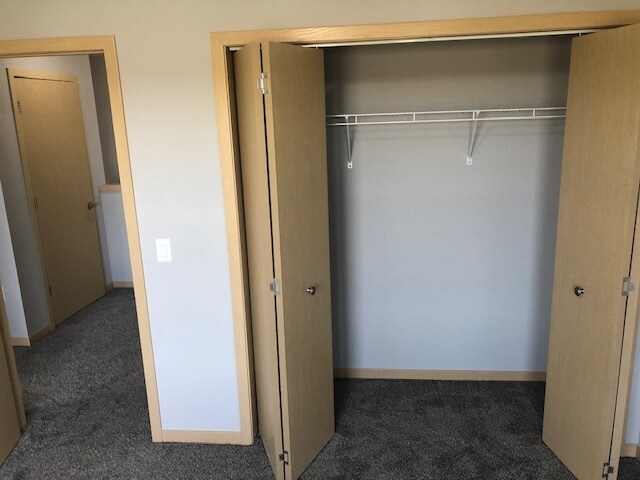 Building Photo - 6048 Driscoll Dr