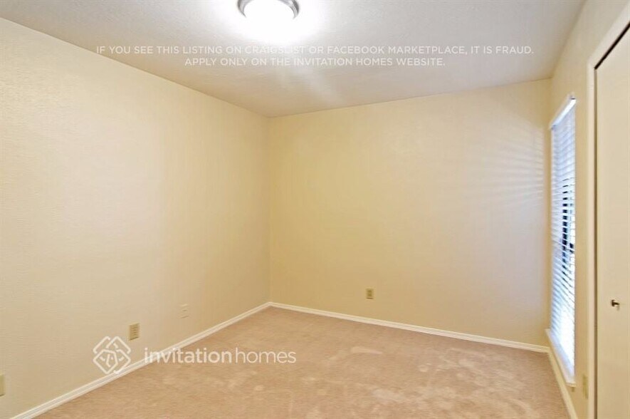 Building Photo - 2019 Cologne Dr