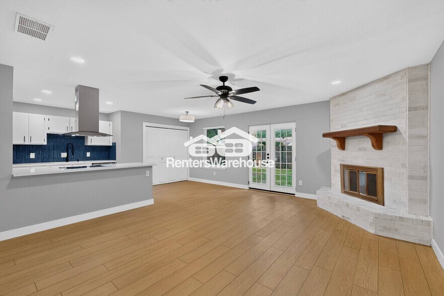 Building Photo - 5306 Vincennes Ct
