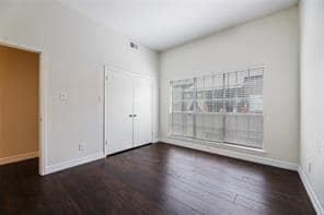 Building Photo - 10432 High Hollows Dr