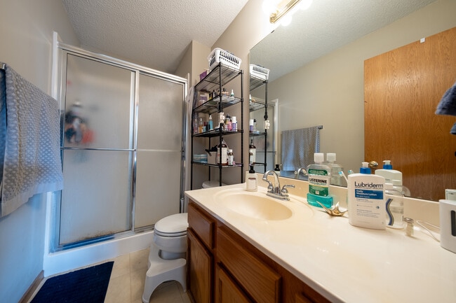 Building Photo - 15124 Cimarron Way