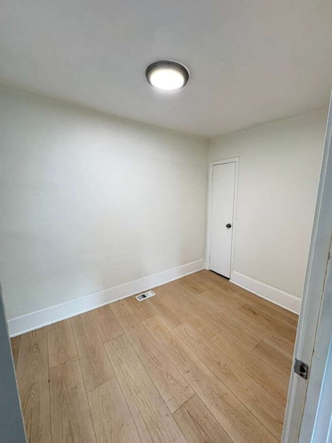 Building Photo - Charming Cleveland Home in Prime West Side Location