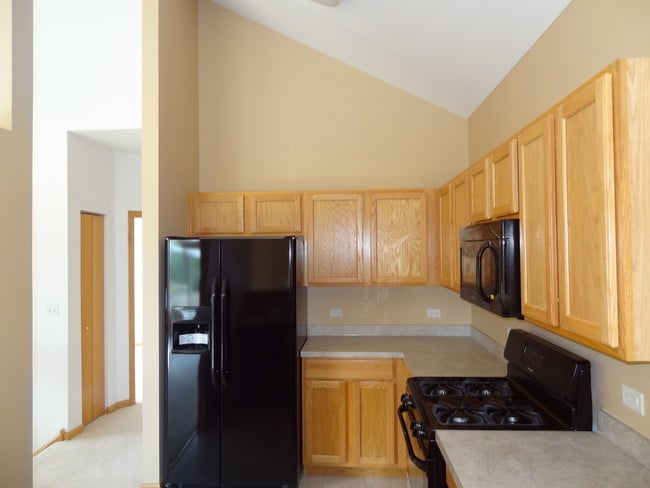 Building Photo - 131 Enclave Cir