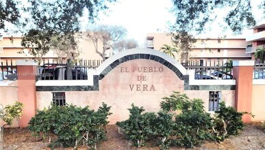 Building Photo - 5765 W 25th Ct