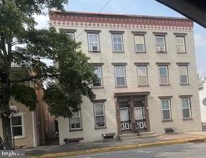 Building Photo - 147 E Main St