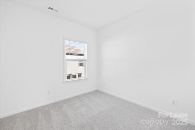 Building Photo - 3236 Stelfox St
