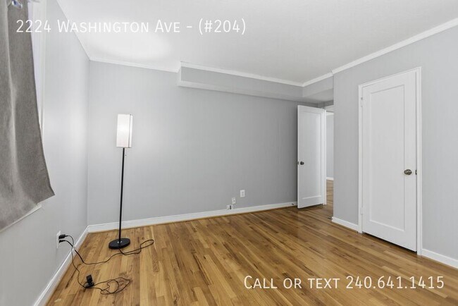 Building Photo - 2224 Washington Ave