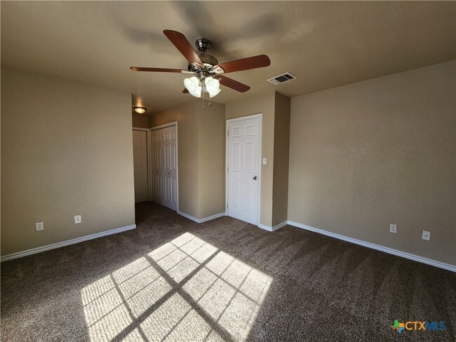 Building Photo - 21 Moss Rock Dr