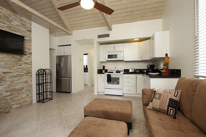New Full size Applinces - 78130 Cortez Ln