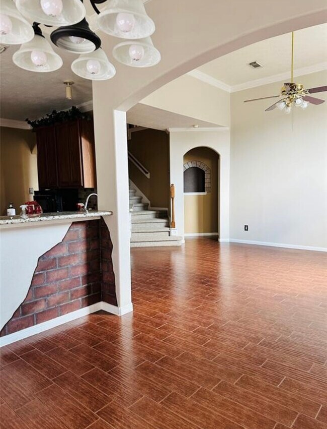 Building Photo - 16411 Redwicke Ln