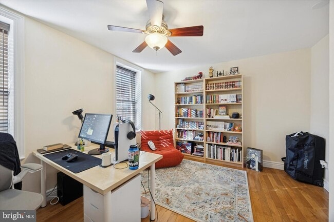 Building Photo - 341 Dickinson St