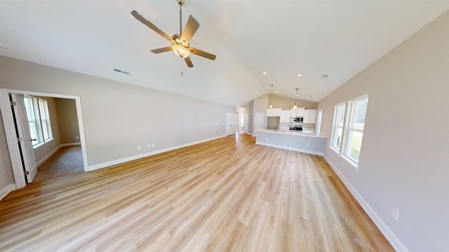 Building Photo - 1040 Moen Lp