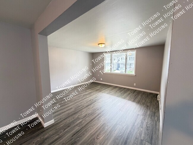 Building Photo - 311 Herkimer St