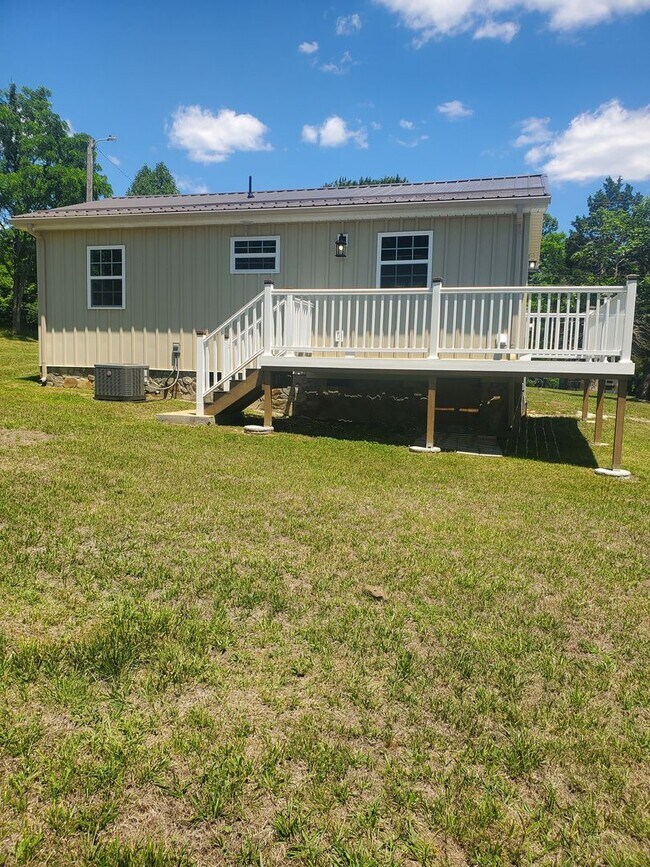 Building Photo - Call to schedule your appointment.