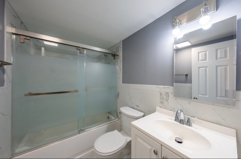 Building Photo - 1726 Borbeck Ave