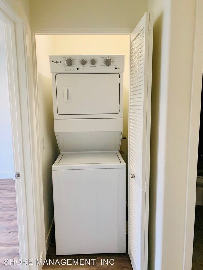 Building Photo - 808 Reed Ave