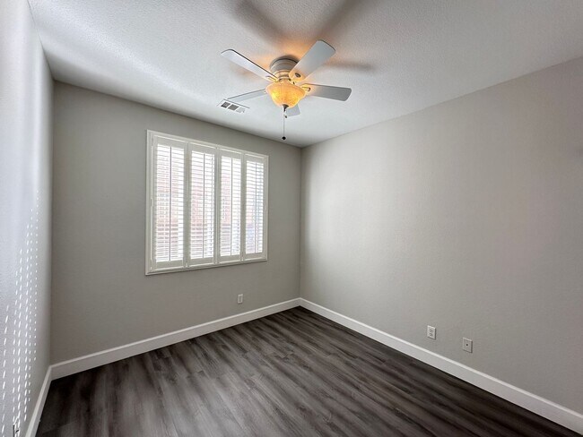 Building Photo - HEATHERWOOD