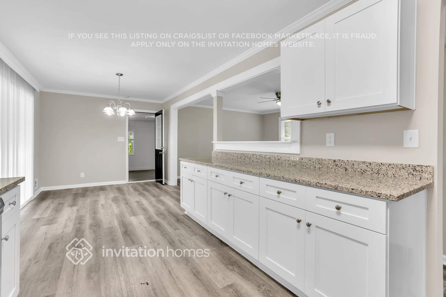 Building Photo - 1633 Carolyn Dr SW