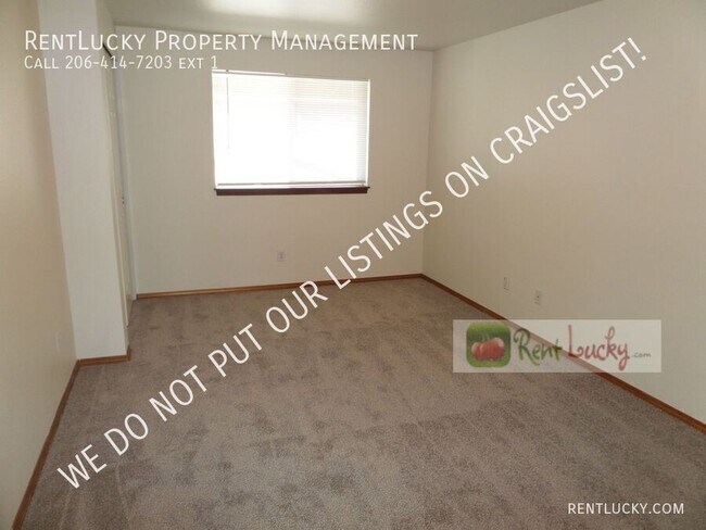 Building Photo - 1512 S Puget Dr