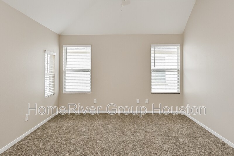 Building Photo - 1843 Macondray Dr