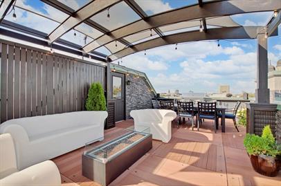 Building Photo - Rare Oversized Fully Furnished 3 Bed / 2.5 Bath 2,800+ SF Duplex with Private 1,000 SF Roof Deck ...