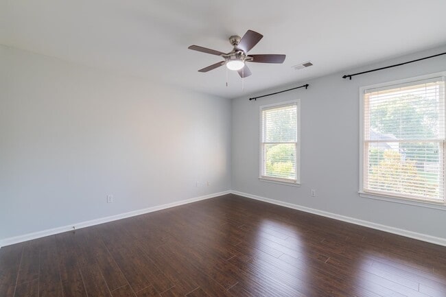 Building Photo - 10191 Wynmanor Dr