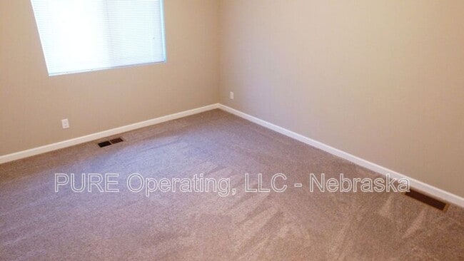 Building Photo - 16513 Heather St