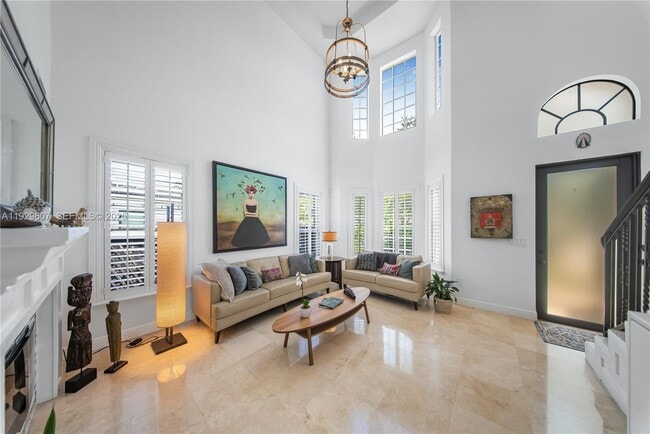 Building Photo - 3922 SW 60th Ave