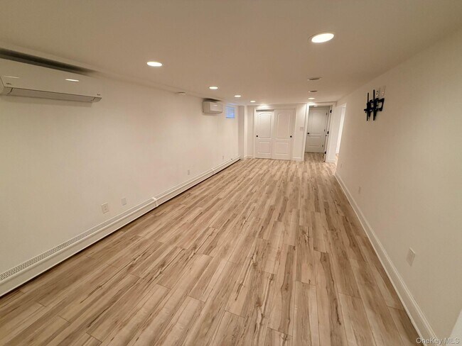 Building Photo - 2002 City Ave