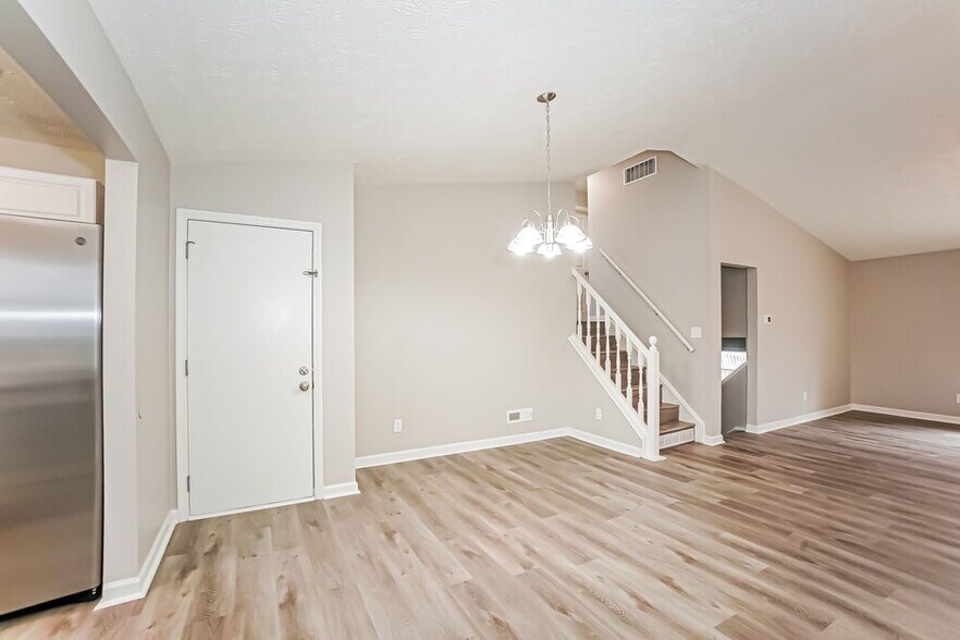 Building Photo - 1531 Creekside Ln