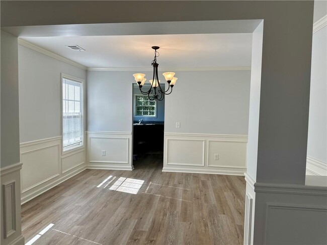 Building Photo - 712 Pinnacle Dr.