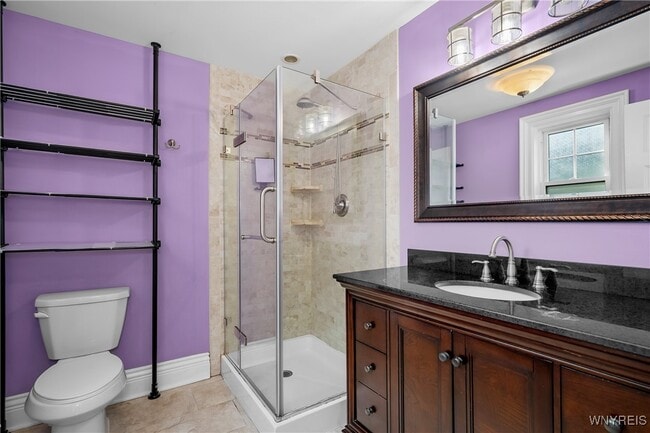 Building Photo - 108 Park St