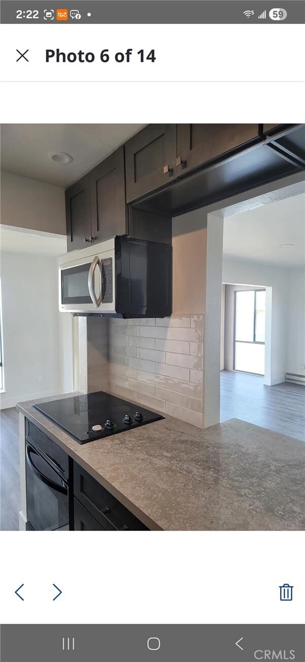 Building Photo - 8 Commodore Dr