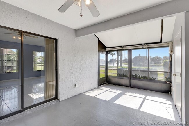 Building Photo - 4385 Willow Brook Cir
