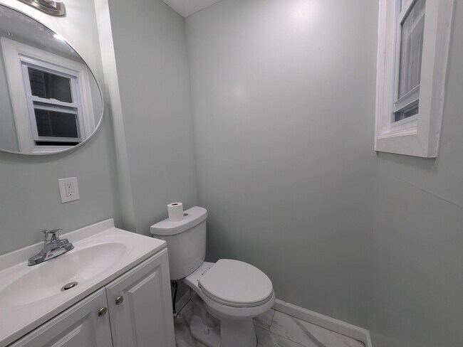 Building Photo - 6114 Monroe Pl